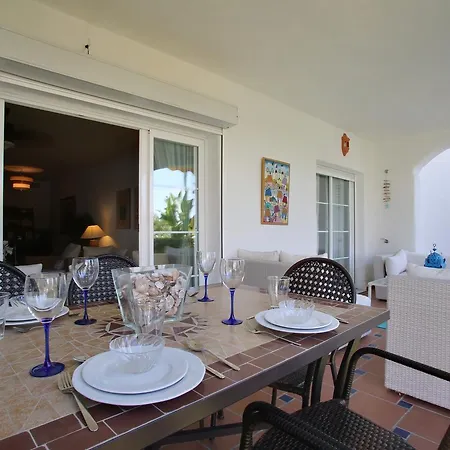 Las Adelfas Ii Apartment